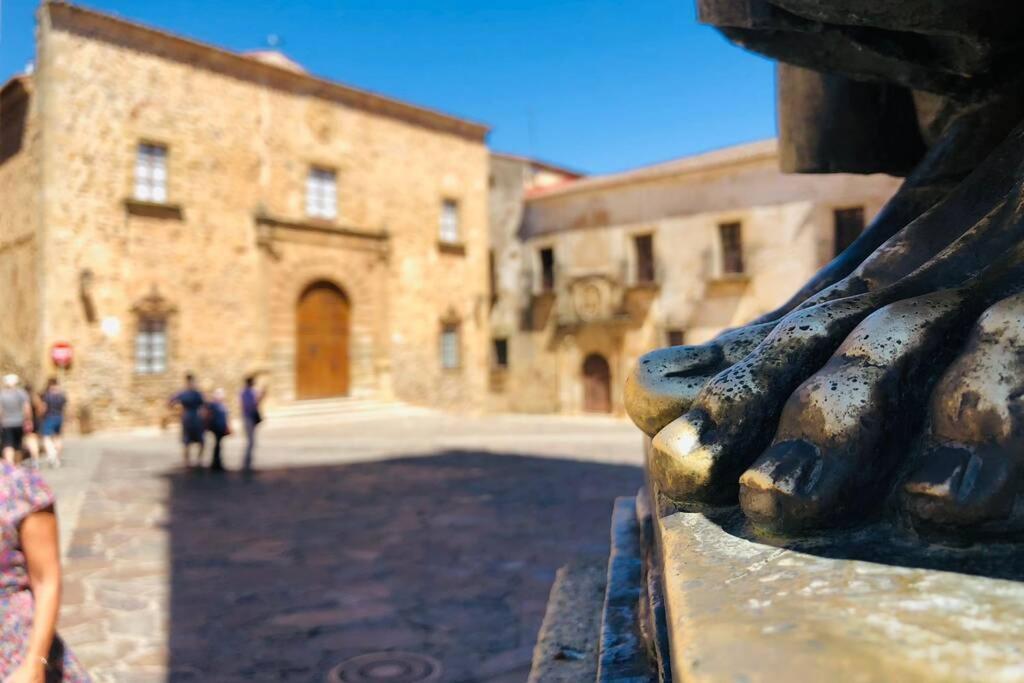 El Escondite De La Muralla Касерес Экстерьер фото
