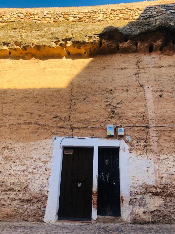 El Escondite De La Muralla Касерес Экстерьер фото